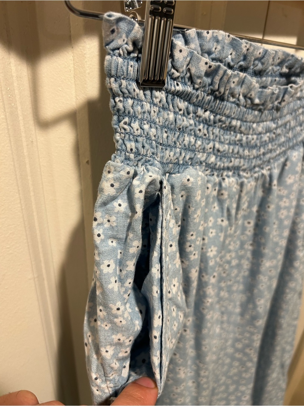 American Eagle Wide Leg Embroidery Textured , size Small - Picture 6 of 9